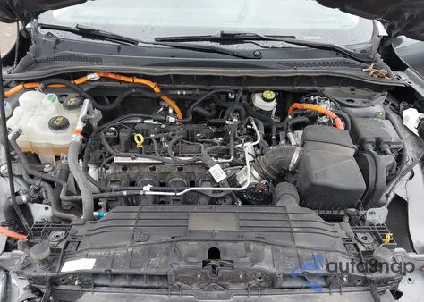 2021 Ford Escape Sel Hybrid z USA, uszkodzony, nr VIN 1FMCU9CZ3MUB24242